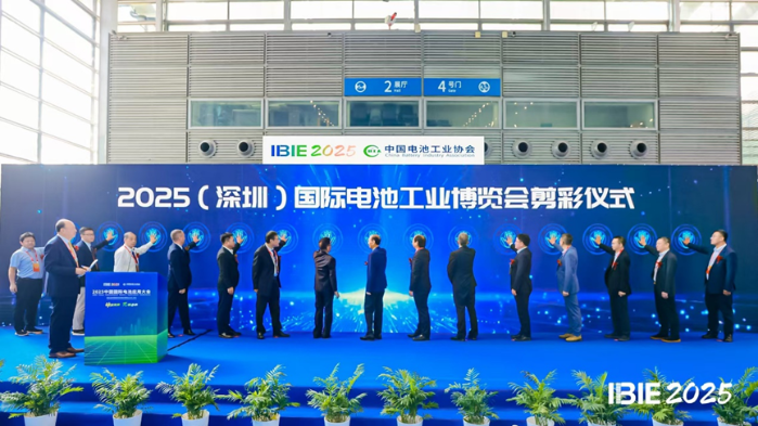 Shipping Containers Transformed into Mobile Power Stations! Shanghai Universal Showcases Innovation at the 2025 China International Battery Application Conference